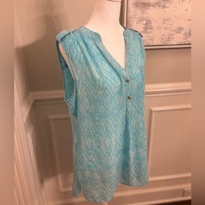 Chic Aqua print lightweight breezy Sleeveless Blouse with Button Details